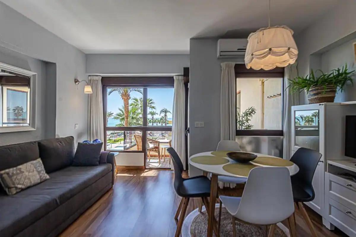 Encantador Apartamento En Primera Linea De Playa Benalmádena Dış mekan fotoğraf