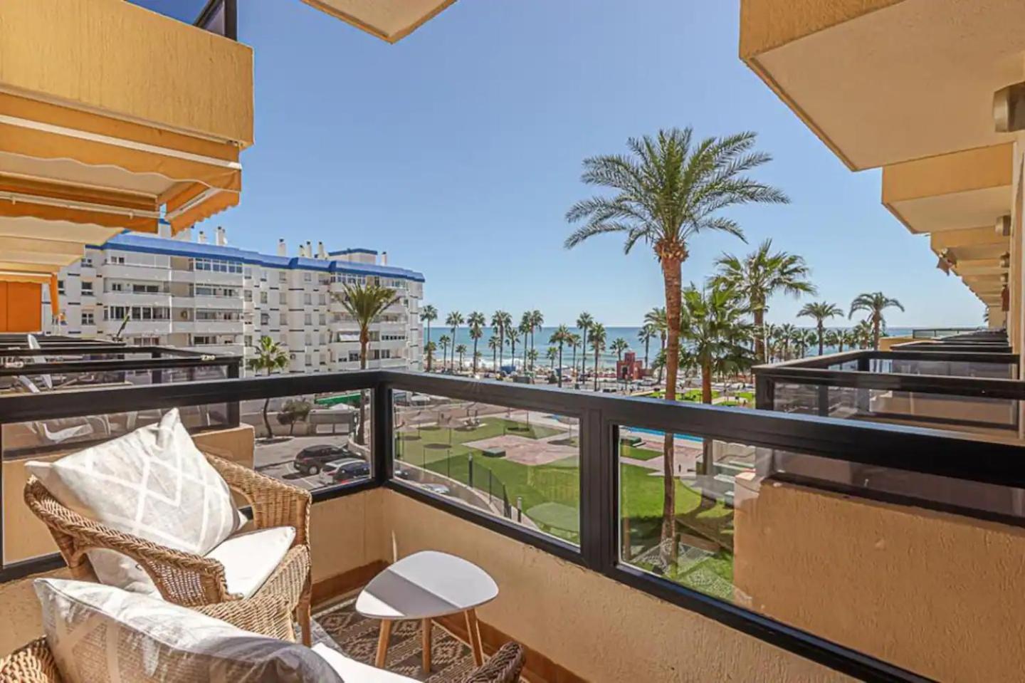 Encantador Apartamento En Primera Linea De Playa Benalmádena Dış mekan fotoğraf